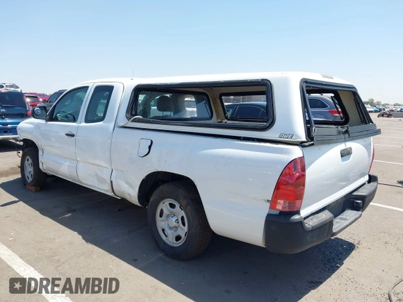 2015 Toyota Tacoma with VIN 5TFTX4CN8FX061944, listed as a IAAI auction lot 42451094 with 89,669 mi miles and . Bid and sale history available at DreamBid. Image 3.