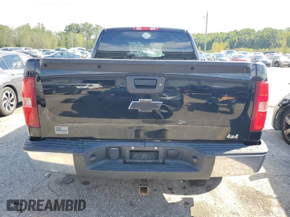 2007 Chevrolet Silverado 1500 Work Truck with VIN 2GCEK19C171650506, listed as a Copart auction lot 73411544 with 221,460 mi miles and Salvage Title. Bid and sale history available at carsss.com. Image 6.