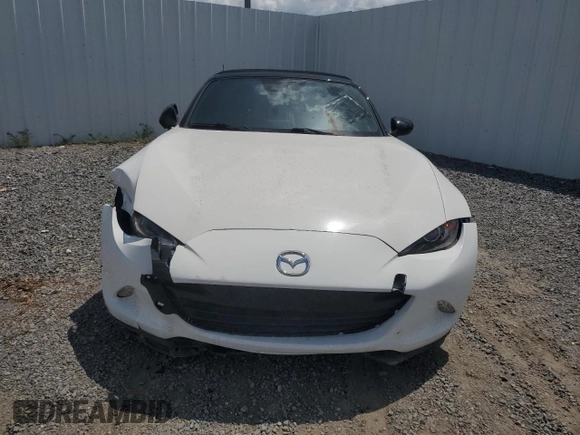 2021 Mazda MX-5 Miata Sport with VIN JM1NDAB74M0452596, listed as a Copart auction lot 60275585 with 21,839 mi miles and Clean title. Bid and sale history available at DreamBid. Image 5.