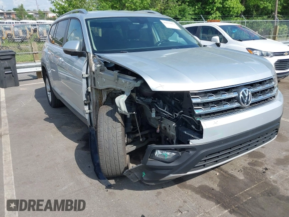 2018 Volkswagen Atlas SE with VIN 1V2CR2CA9JC535166, listed as a IAAI auction lot 42179451 with 146,625 mi miles and . Bid and sale history available at DreamBid. Image 6.