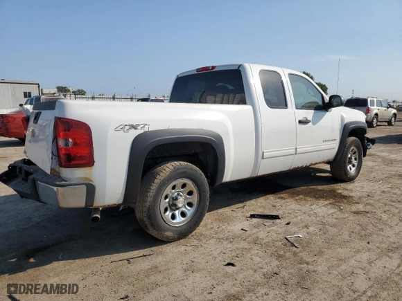 2011 Chevrolet Silverado 1500 LS with VIN 1GCRKREA0BZ146355, listed as a Copart auction lot 69696314 with 283,054 mi miles and Salvage Title. Bid and sale history available at carsss.com. Image 3.