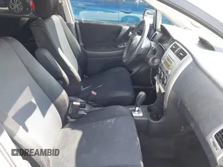 2006 Suzuki Aerio Premium z VIN JS2RA62S365300350, wystawiony jako IAAI lot #41492651 z przebiegiem 158 230 mil mil oraz . Historia ofert i sprzedaży dostępna na DreamBid. Obrazek 5.