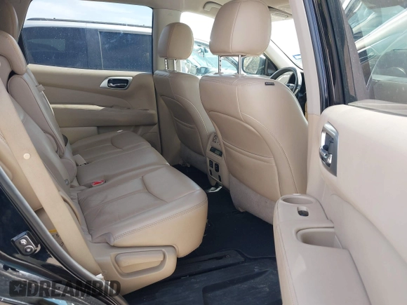 2018 Nissan Pathfinder SL with VIN 5N1DR2MN0JC633392, listed as a IAAI auction lot 41819626 with 160,504 mi miles. Bid and sale history available at carsss.com. Image 8.
