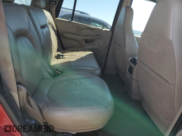 2002 Ford Expedition Eddie Bauer with VIN 1FMPU18L92LA82606, listed as a Copart auction lot 49961395 with 246,183 mi miles and Salvage title. Bid and sale history available at DreamBid. Image 11.