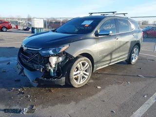 2018 Chevrolet Equinox Premier with VIN 2GNAXWEX7J6139051, listed as a IAAI auction lot 41216437 with 105,453 mi miles. Bid and sale history available at carsss.com. Image 2.