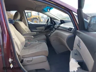 2011 Honda Odyssey EX with VIN 5FNRL5H49BB065002, listed as a IAAI auction lot 42043441 with 248,687 mi miles. Bid and sale history available at carsss.com. Image 5.