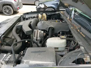 2005 Chevrolet Avalanche Z71 с VIN 3GNEK12Z55G126575, выставлен на аукционе IAAI как лот 42363204 с пробегом 185 661 миль миль и . История ставок и продаж доступна на DreamBid. Изображение 13.