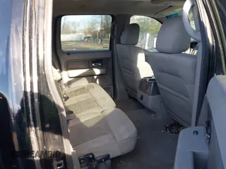 2004 Ford F-150 XLT with VIN 1FTPW14574KC88182, listed as a IAAI auction lot 41864915 with 189,626 mi miles. Bid and sale history available at carsss.com. Image 8.