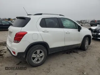 2022 Chevrolet Trax LT with VIN KL7CJLSM6NB509112, listed as a Copart auction lot 43386365 with 82,817 mi miles and Clean Title. Bid and sale history available at carsss.com. Image 3.