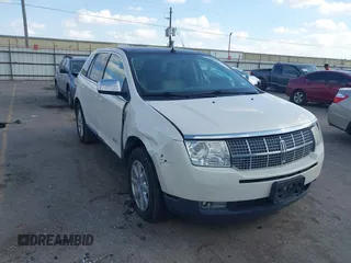 2008 Lincoln MKX with VIN 2LMDU68C38BJ12714, listed as a IAAI auction lot 40894971 with 65,582 mi miles. Bid and sale history available at carsss.com. Image 1.