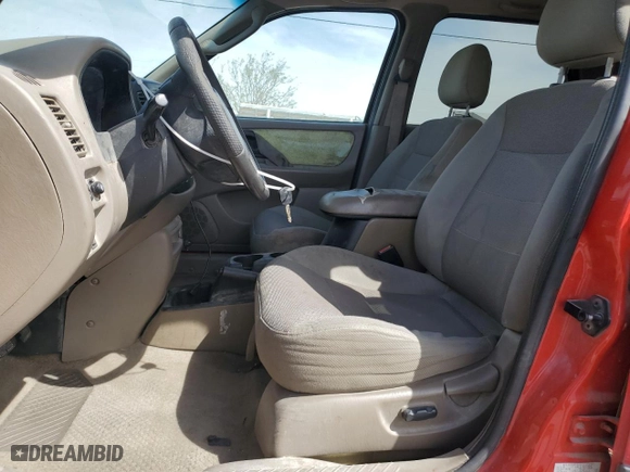 2002 Ford Escape XLT Choice with VIN 1FMYU03142KC38481, listed as a Copart auction lot 51339155 with 228,763 mi miles and Salvage Title. Bid and sale history available at carsss.com. Image 7.