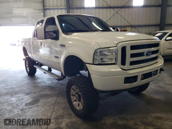 2006 Ford Super Duty F-250 XL with VIN 1FTSW21P16EC01643, listed as a Copart auction lot 43089035 with 123,873 mi miles and Salvage Title. Bid and sale history available at carsss.com. Image 4.