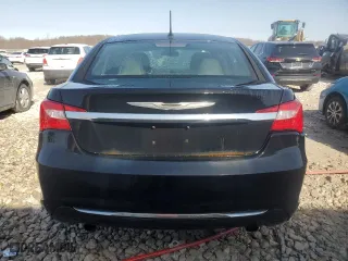 2013 Chrysler 200 Limited with VIN 1C3CCBCG0DN555231, listed as a Copart auction lot 48430105 with 0 mi miles and Clean Title. Bid and sale history available at carsss.com. Image 6.
