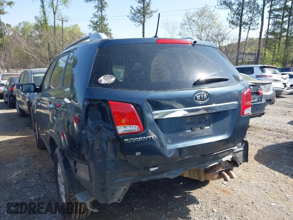 2011 Kia Sorento LX with VIN 5XYKT4A22BG123397, listed as a IAAI auction lot 41890456 with 173,669 mi miles. Bid and sale history available at carsss.com. Image 3.