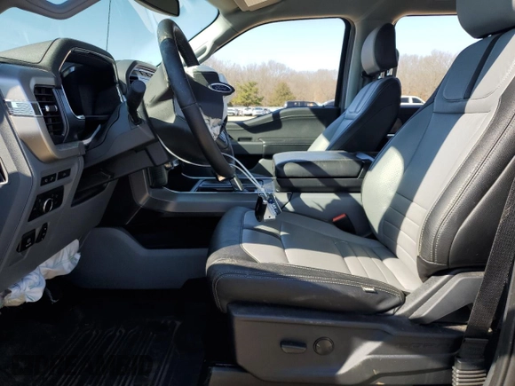 2022 Ford F-150 Lightning Pro с VIN 1FTVW1EL1NWG02388, выставлен на аукционе Copart как лот 46108645 с пробегом 20 284 миль миль и Списание • Salvage title. История ставок и продаж доступна на DreamBid. Изображение 7.