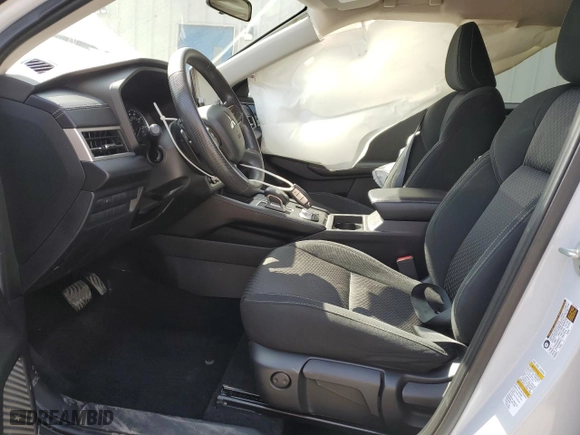 2022 Mitsubishi Outlander ES with VIN JA4J4TA89NZ040461, listed as a Copart auction lot 51422385 with 31,873 mi miles and Salvage Title. Bid and sale history available at carsss.com. Image 7.