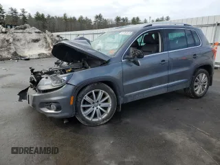 2016 Volkswagen Tiguan SE z VIN WVGBV7AX5GW524777, wystawiony jako Copart lot #51761615 z przebiegiem Nie podano mil oraz Szkoda całkowita • Salvage title. Historia ofert i sprzedaży dostępna na DreamBid. Obrazek 1.