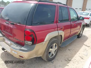 2004 Chevrolet TrailBlazer LS with VIN 1GNDT13S042190606, listed as a IAAI auction lot 42165900 with 298,141 mi miles. Bid and sale history available at carsss.com. Image 4.