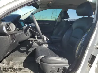 2017 Kia Cadenza Premium with VIN KNALC4J11H5070072, listed as a Copart auction lot 46527985 with 25,598 mi miles and Salvage Title. Bid and sale history available at carsss.com. Image 7.