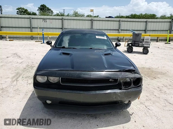 2012 Dodge Challenger R/T Classic z VIN 2C3CDYBT8CH254809, wystawiony jako Copart lot #52767135 z przebiegiem 122 448 mil mil oraz Szkoda całkowita • Salvage title. Historia ofert i sprzedaży dostępna na DreamBid. Obrazek 11.