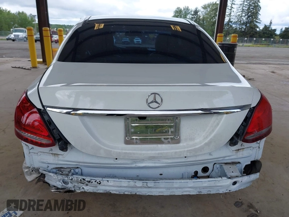 2015 Mercedes-Benz C 300 Luxury with VIN 55SWF4KB6FU023015, listed as a IAAI auction lot 42153797 with 47,639 mi miles and . Bid and sale history available at carsss.com. Image 6.