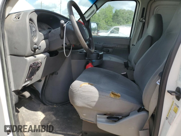 2008 Ford Econoline Cargo with VIN 1FTSS34S58DB56250, listed as a Copart auction lot 54625645 with 142,123 mi miles and Clean title. Bid and sale history available at DreamBid. Image 7.