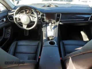 2015 Porsche Panamera 4 z VIN WP0AA2A7XFL007425, wystawiony jako Copart lot #39322434 z przebiegiem 74 117 mil mil oraz . Historia ofert i sprzedaży dostępna na DreamBid. Obrazek 8.