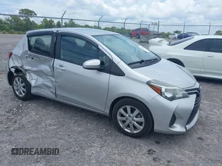 2015 Toyota Yaris L z VIN VNKKTUD30FA019329, wystawiony jako IAAI lot #42547504 z przebiegiem 54 848 mil mil oraz . Historia ofert i sprzedaży dostępna na DreamBid. Obrazek 1.