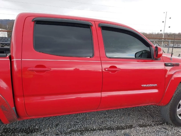 2007 Toyota Tacoma with VIN 5TELU42N87Z407480, listed as a IAAI auction lot 41740679 with 191,995 mi miles. Bid and sale history available at carsss.com. Image 13.