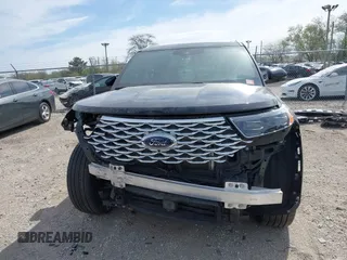 2021 Ford Explorer Platinum с VIN 1FM5K8HC7MGC28101, выставлен на аукционе IAAI как лот 42126938 с пробегом 20 257 миль миль и . История ставок и продаж доступна на DreamBid. Изображение 13.