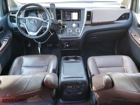 2019 Toyota Sienna XLE with VIN 5TDDZ3DC2KS226425, listed as a Copart auction lot 86862194 with 134,160 mi miles and Salvage Title. Bid and sale history available at carsss.com. Image 8.