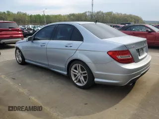 2014 Mercedes-Benz C 250 Sport z VIN WDDGF4HB8ER309802, wystawiony jako Copart lot #51057225 z przebiegiem 111 699 mil mil oraz Nie do naprawy • Non repairable. Historia ofert i sprzedaży dostępna na DreamBid. Obrazek 2.