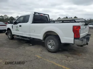 2020 Ford F-250 XL with VIN 1FT7X2A6XLEC11173, listed as a Copart auction lot 45699015 with 245,520 mi miles and Salvage title. Bid and sale history available at DreamBid. Image 2.