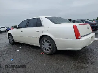 2008 Cadillac DTS 1SA z VIN 1G6KD57Y48U178829, wystawiony jako Copart lot #56669235 z przebiegiem 118 380 mil mil oraz Szkoda całkowita • Salvage title. Historia ofert i sprzedaży dostępna na DreamBid. Obrazek 2.