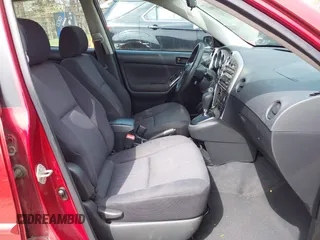 2005 Pontiac Vibe with VIN 5Y2SL63855Z440318, listed as a IAAI auction lot 41988822 with 256,115 mi miles and . Bid and sale history available at carsss.com. Image 5.