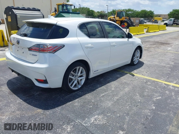 2017 Lexus CT with VIN JTHKD5BH6H2290269, listed as a IAAI auction lot 42083451 with 47,374 mi miles. Bid and sale history available at carsss.com. Image 4.