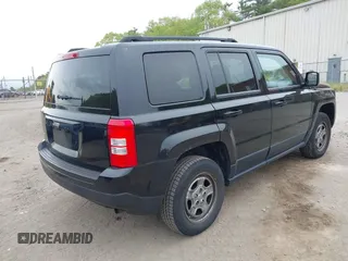 2014 Jeep Patriot Sport with VIN 1C4NJRBB3ED879757, listed as a IAAI auction lot 42241511 with 126,135 mi miles and . Bid and sale history available at carsss.com. Image 4.