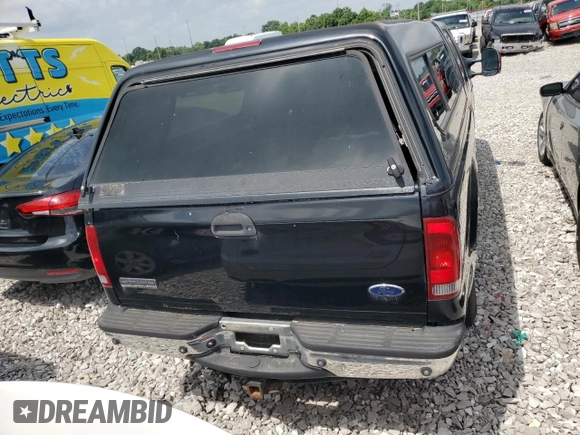 2006 Ford F-250 XL with VIN 1FTSW20P56EC22366, listed as a Copart auction lot 58015465 with 303,484 mi miles and Clean title. Bid and sale history available at DreamBid. Image 6.