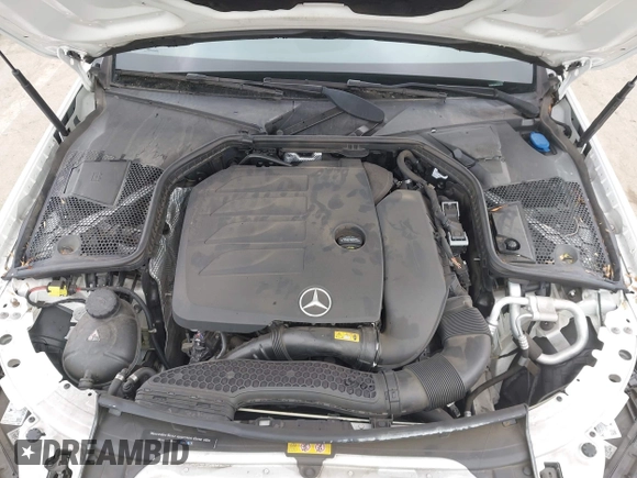 2019 Mercedes-Benz C 300 z VIN 55SWF8DBXKU305138, wystawiony jako IAAI lot #42111286 z przebiegiem 42 309 mil mil oraz . Historia ofert i sprzedaży dostępna na DreamBid. Obrazek 10.