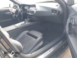 2022 BMW Z4 sDriveM40i with VIN WBAHF9C08NWX88691, listed as a IAAI auction lot 40983519 with 11,108 mi miles. Bid and sale history available at carsss.com. Image 5.