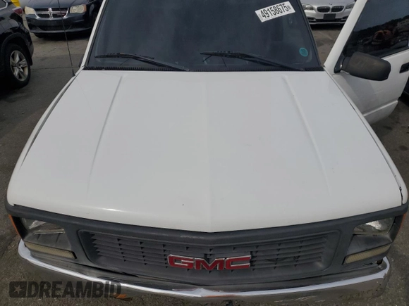 2000 GMC Sierra 1500 with VIN 1GTGC34R9YR154858, listed as a Copart auction lot 49158675 with 183,227 mi miles and Salvage Title. Bid and sale history available at DreamBid. Image 11.