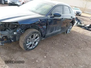 2023 Mazda CX-30 S Carbon Edition с VIN 3MVDMBCM2PM588506, выставлен на аукционе IAAI как лот 41728912 с пробегом 25 030 миль миль и . История ставок и продаж доступна на DreamBid. Изображение 6.