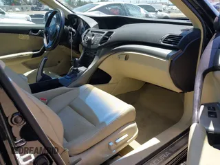 2009 Acura TSX with VIN JH4CU26629C023203, listed as a IAAI auction lot 42517648 with 173,697 mi miles and . Bid and sale history available at DreamBid. Image 5.