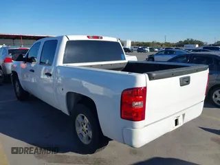 2009 Chevrolet Silverado 1500 LT with VIN 3GCEC23JX9G130616, listed as a IAAI auction lot 41410807 with 143,731 mi miles. Bid and sale history available at carsss.com. Image 3.