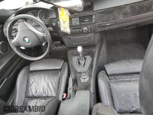 2009 BMW 3 Series 335i z VIN WBAWB73559P046378, wystawiony jako Copart lot #75352044 z przebiegiem Nie podano mil oraz Nie do naprawy • Non repairable. Historia ofert i sprzedaży dostępna na DreamBid. Obrazek 8.