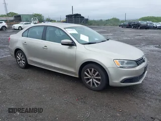 2013 Volkswagen Jetta SE z VIN 3VWDP7AJ9DM213171, wystawiony jako IAAI lot #42278515 z przebiegiem 146 386 mil mil oraz . Historia ofert i sprzedaży dostępna na DreamBid. Obrazek 1.