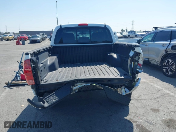 2008 Toyota Tacoma PreRunner with VIN 5TEJU62N68Z473062, listed as a IAAI auction lot 41988269 with 96,461 mi miles. Bid and sale history available at carsss.com. Image 16.