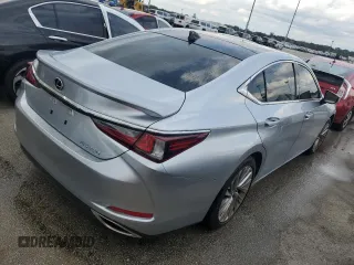 2022 Lexus ES with VIN 58AFZ1B18NU123996, listed as a Copart auction lot 74600884 with 11,788 mi miles and Salvage Title. Bid and sale history available at carsss.com. Image 3.