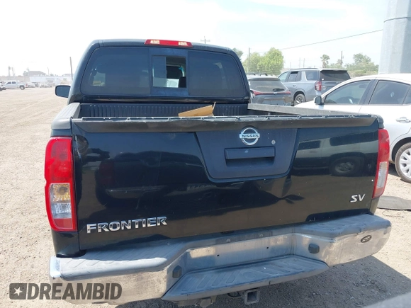 2016 Nissan Frontier SV z VIN 1N6AD0ER2GN758433, wystawiony jako IAAI lot #42004336 z przebiegiem 186 897 mil mil oraz . Historia ofert i sprzedaży dostępna na DreamBid. Obrazek 16.