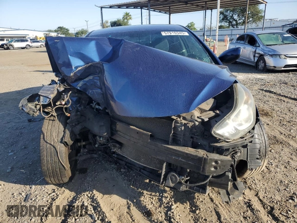 2015 Hyundai Elantra SE z VIN 5NPDH4AE3FH583168, wystawiony jako Copart lot #57910345 z przebiegiem 110 291 mil mil oraz Szkody całkowita. Historia ofert i sprzedaży dostępna na DreamBid. Obrazek 5.